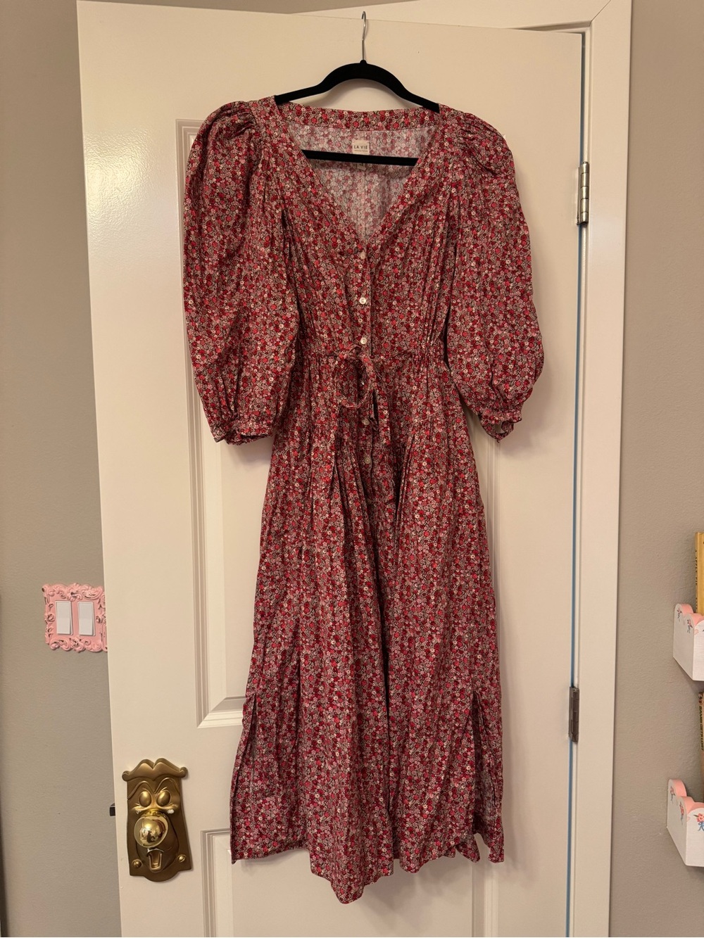 La Vie Rebecca Taylor Floral V-Neck Puff Sleeve Midi Dress in Red
